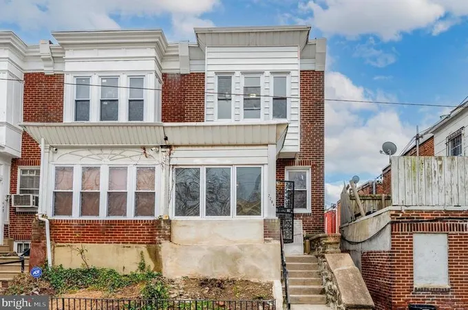 2204 S 69th St, Philadelphia, PA 19142 - MLS PAPH2289780 for Sale
