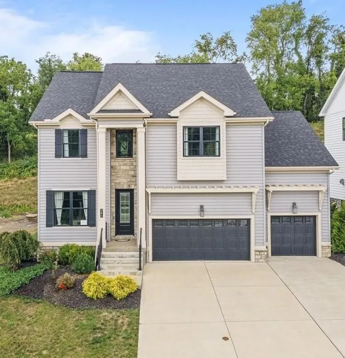 380 Buckingham Dr, Peters Township, PA 15367 - MLS 1619925 for Sale
