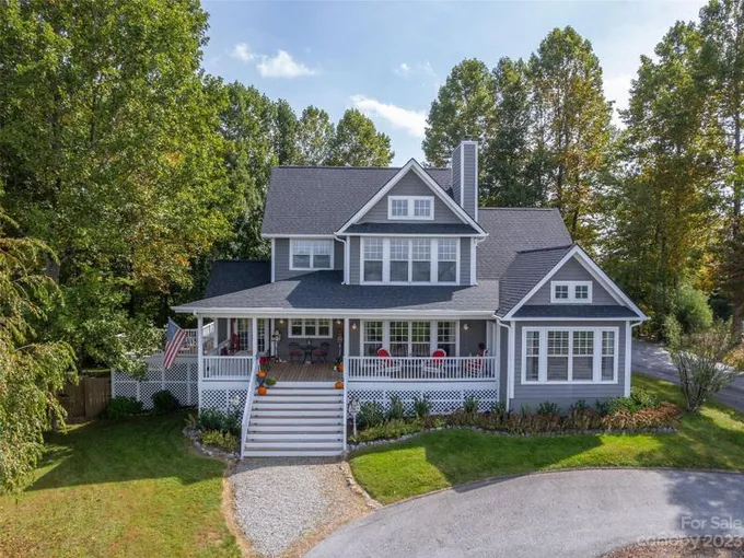 Saluda, Henderson County, NC House for sale Property ID: 418038968