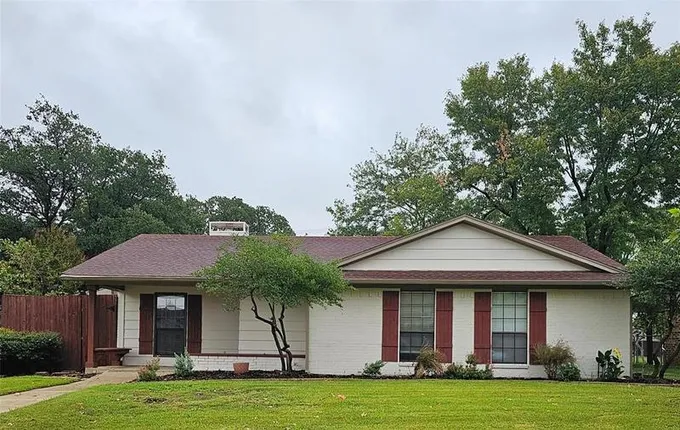 1905 Wisteria St, Denton, TX 76205 for Sale