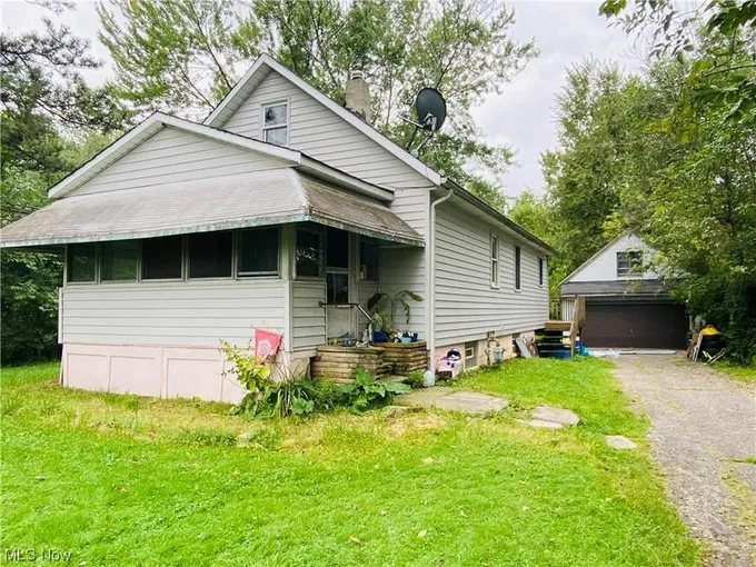 7380 MACEDONIA RD, Oakwood Village, OH 44146 Single Family Residence For Sale  MLS# 4482249
