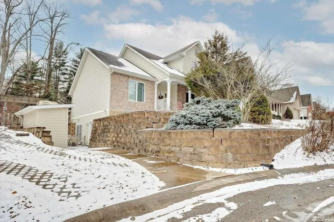 1194 E Winners Circle Drive, Bloomington, IN 47401  620185183 for Rent