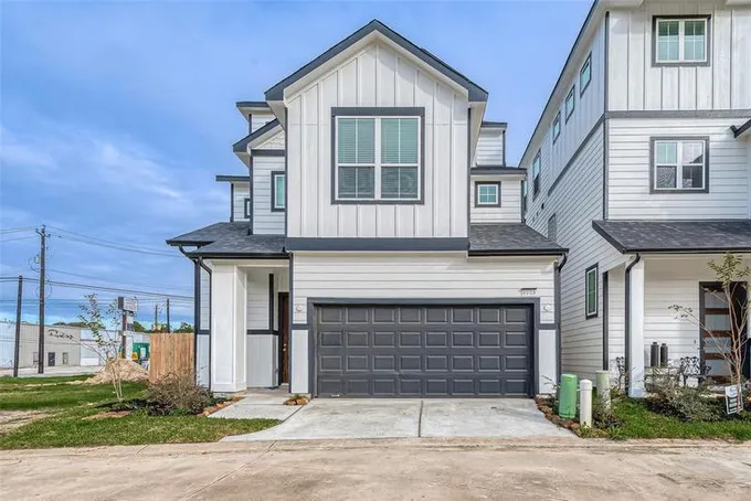 8908 Covenant Pl, Houston, TX 77055 for Sale