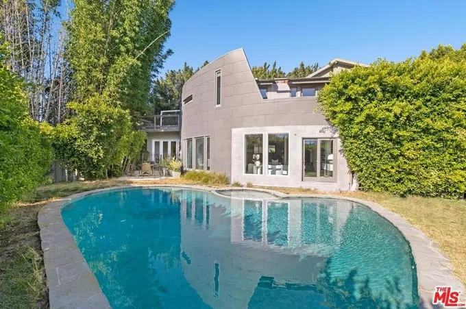 9625 Oak Pass Rd, Beverly Hills, CA 90210 - MLS 23-330149 for Sale