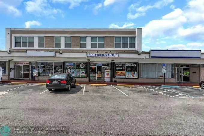 6758 PINES BLVD, Pembroke Pines, FL 33024 Business Opportunity For Sale  MLS# F10399795