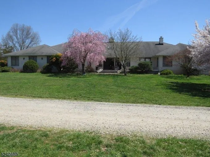 Whitehouse Station, Hunterdon County, NJ House for sale Property ID: 417694918