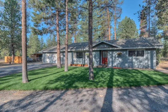 153662 Wagon Trail Road, La Pine, OR 97739  621154000 for Sale