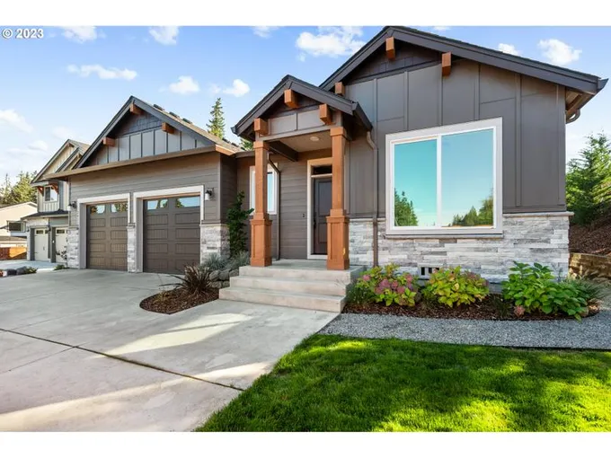 2411 S ROYAL CT, Ridgefield WA 98642 for Sale