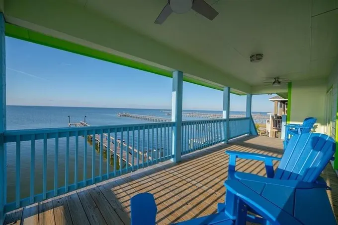 208 Ridge Harbor, ROCKPORT, TX 78382 for Sale