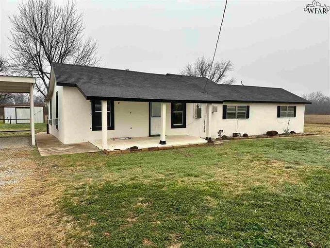 704 E Nevada St, Seymour, TX 76380  MLS# 171843 for Sale
