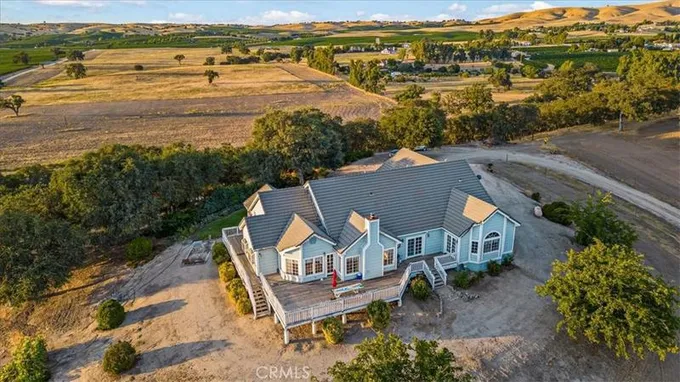 5093 Camp 8 Rd, Paso Robles, CA 93446  MLS# SC23157567 for Sale