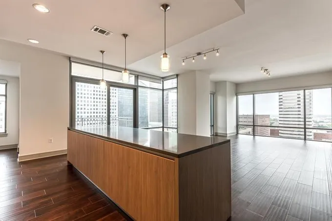 409 Travis Street #2310, Houston, TX 77002 for Rent