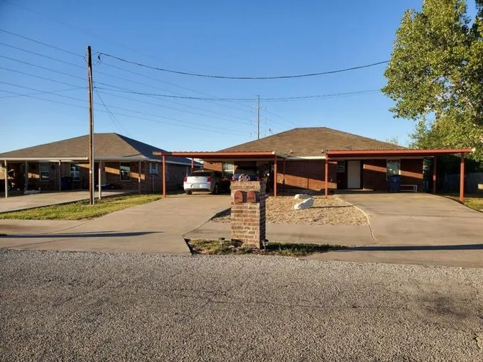 1525/1527 Old Jacksboro Rd 1 & 2, Graham, TX 76450 for Sale