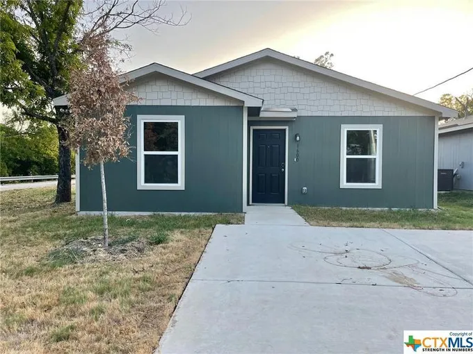 1600 STARCKE ST, Seguin, TX 78155 Single Family Residence For Sale  MLS# 515760