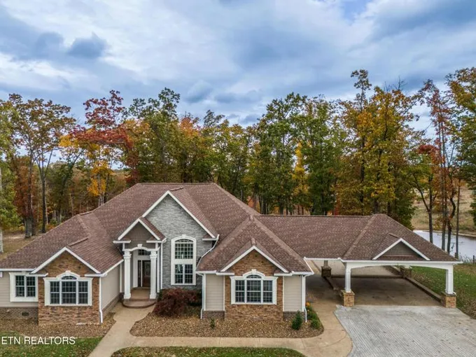 373 W LOOMIS RD, Jamestown, TN 38556 Single Family Residence For Sale  MLS# 1242963 for Rent