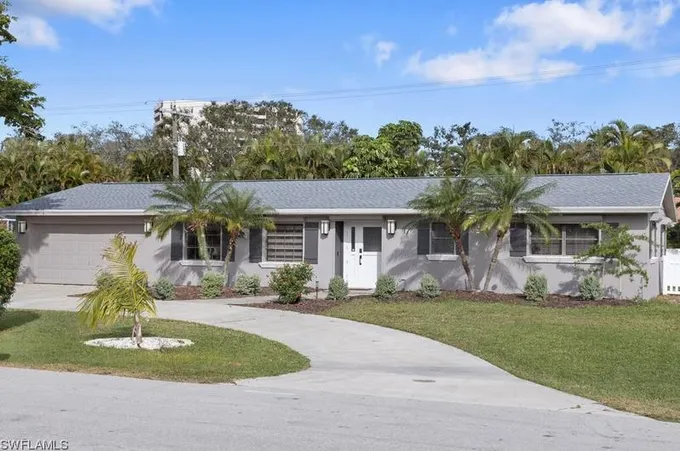 993 N Town and River Dr, Fort Myers, FL 33919 - MLS 223094316 for Sale