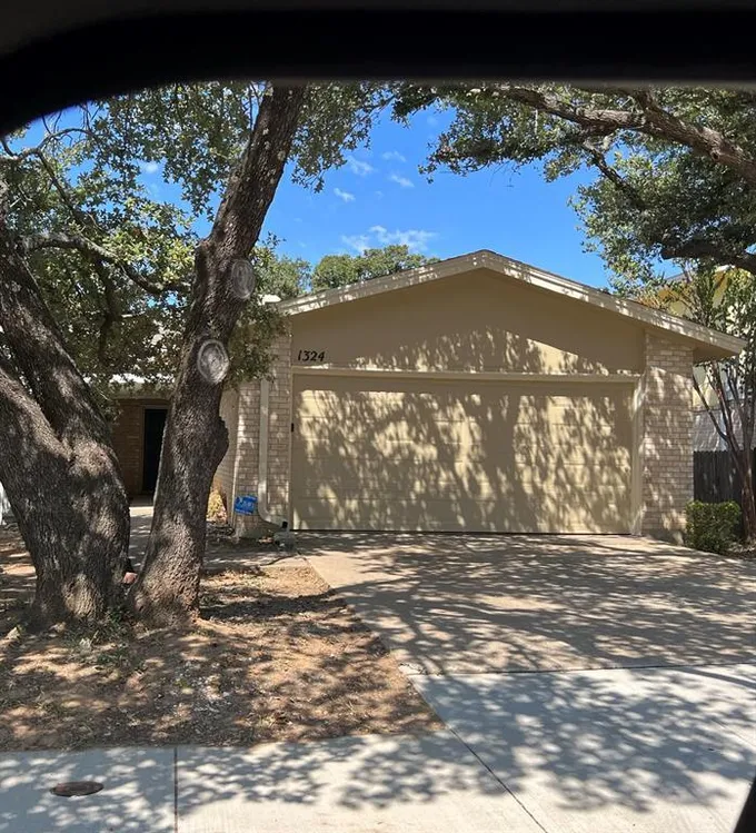 1324 El Camino Real, Euless, TX 76040 for Sale