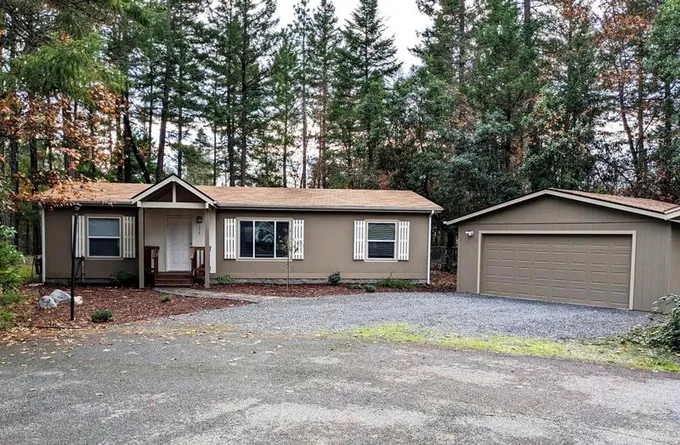 157 Enchanted Way, Cave Junction, OR 97523 - MLS 220165997 for Sale