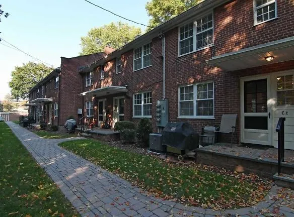 Commonwealth Gardens - 480 Valley Rd - Montclair, NJ Apartments for Rent