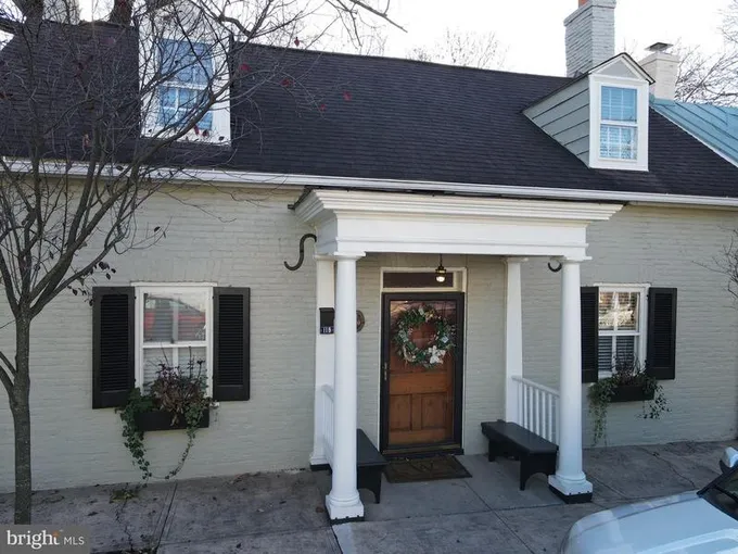 119 E Clifford St, Winchester, VA 22601  MLS# VAWI2004764 for Sale