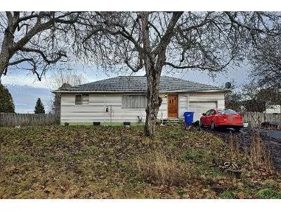 18th St for Sale
