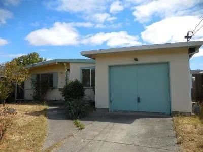 Lockwood Dr for Sale