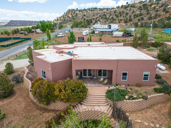 1878 N Cartland Dr, Apple Valley, UT 84737 - MLS 23-241196 for Sale
