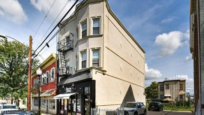 Clifton, Passaic County, NJ Commercial Property, House for sale Property ID: 417726514