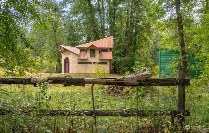 9455 MERRY CANYON RD, Leavenworth, WA 98826 Single Family Residence For Sale  MLS# 2166949 for Rent