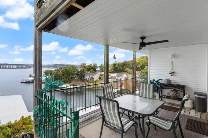 903 W Harbour Towne Dr #903, Lake Ozark, MO 65049 - MLS 23063081 for Sale