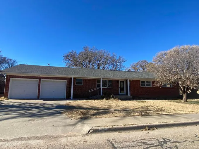 1207 Chestnut Street, Stratford, TX 79084 for Sale