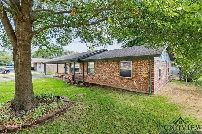 708 Melinda Ln, Longview, TX 75604 for Rent