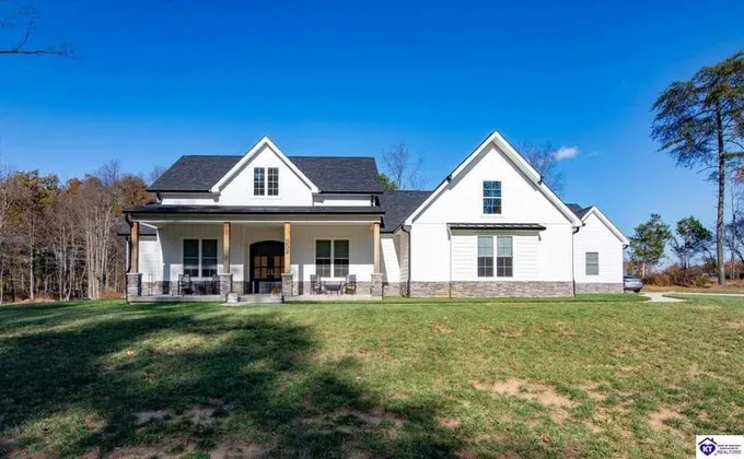 251 Whistling Oaks Boulevard, Glendale, KY 42740  608676764 for Sale
