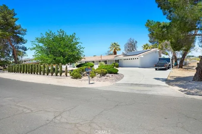 14770 Tigertail Rd, Apple Valley, CA 92307 - MLS EV23096210 for Sale
