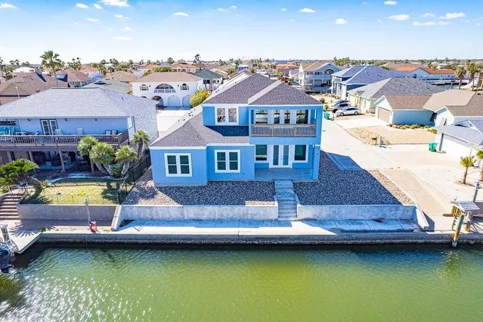 110 Tarpon Ct, Aransas Pass, TX 78336 for Sale