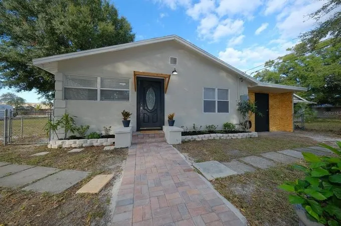 1763 36th St, Sarasota, FL 34234 - MLS A4589143 for Sale