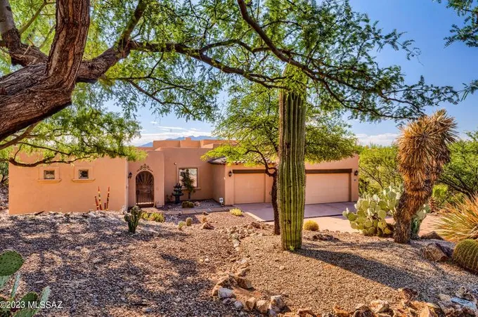 1987 S Via Ventana A La Montana, Green Valley, AZ 85622 - MLS 22319478 for Sale