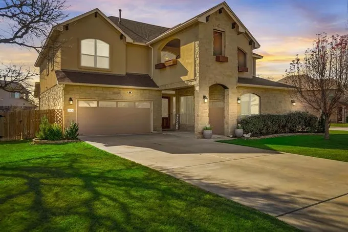 2404 Molly Ln, Leander, TX 78641 for Sale