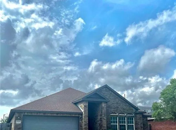 2509 Twine Dr - Corpus Christi, TX 78414 - Home For Rent