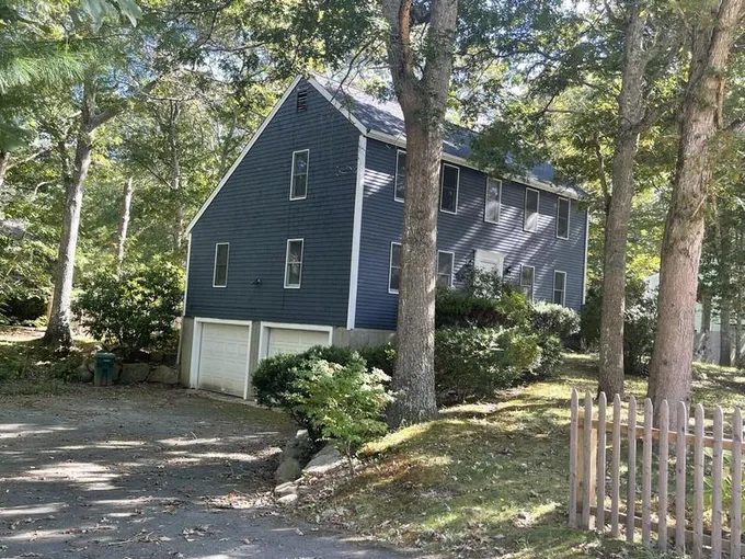23 Radcliffe Rd, Mashpee, MA 02649  MLS# 22304498 for Sale