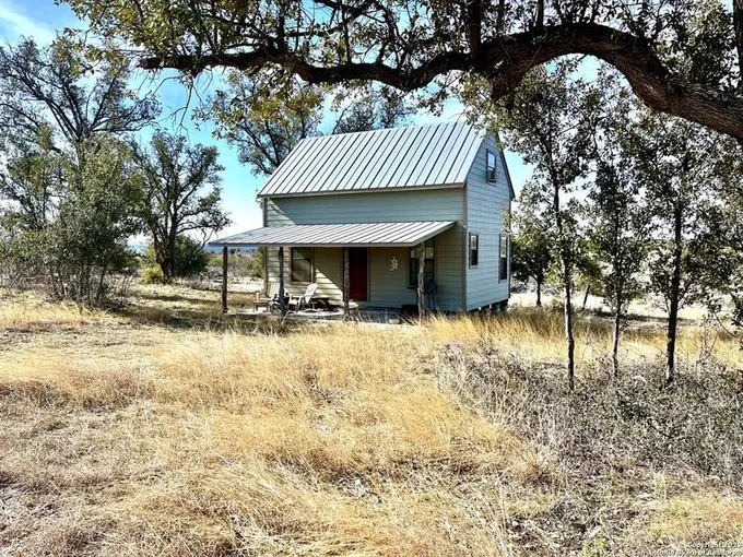01 Canyon RD, Junction, TX 76849 for Sale
