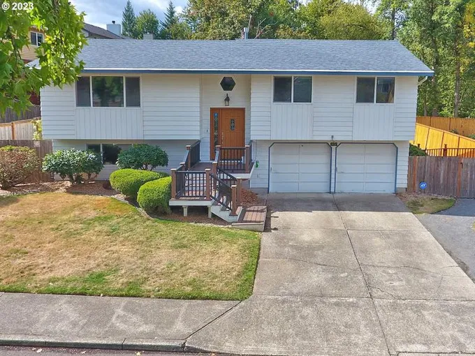 14157 SE 116TH AVE, Clackamas OR 97015 for Sale