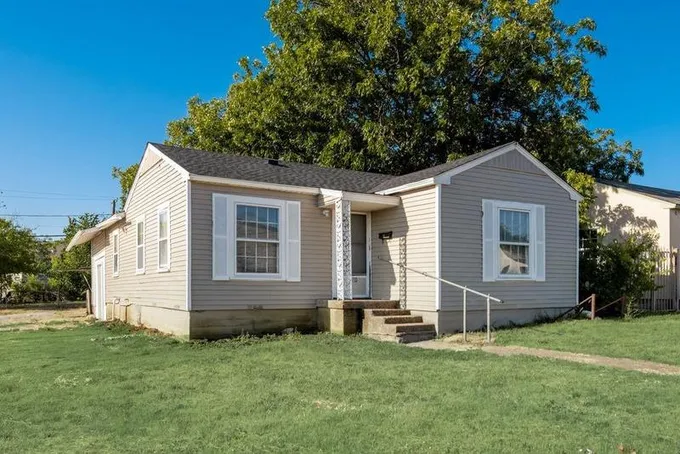 838 Dalworth St, Grand Prairie, TX 75050 for Rent