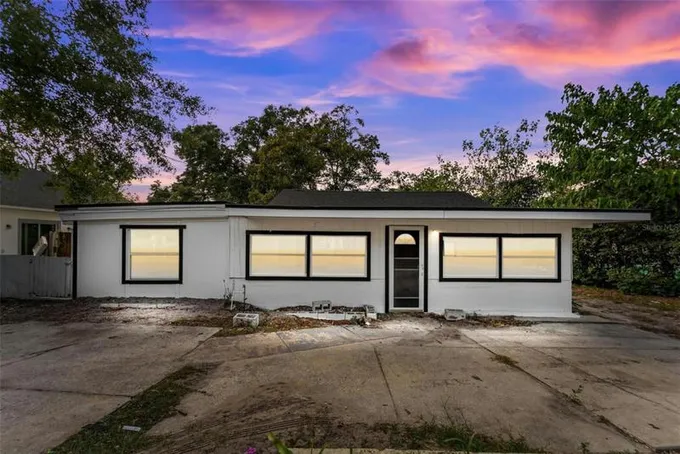 302 N MAINE AVE, APOPKA, FL 32712 Single Family Residence For Sale  MLS# O6150672