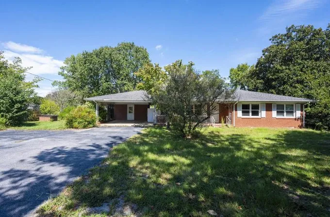 1537 Cornwallis Rd, Garner, NC 27529 - MLS 2534426 for Sale