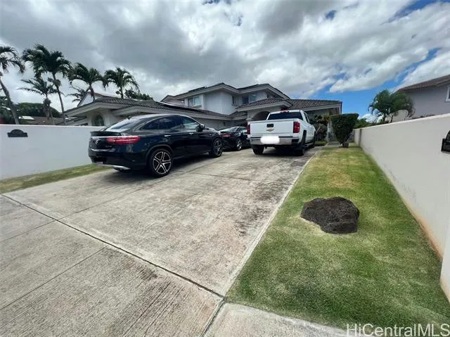 92-1346 HUNEKAI ST, Kapolei, HI 96707 Single Family Residence For Sale  MLS# 202316872