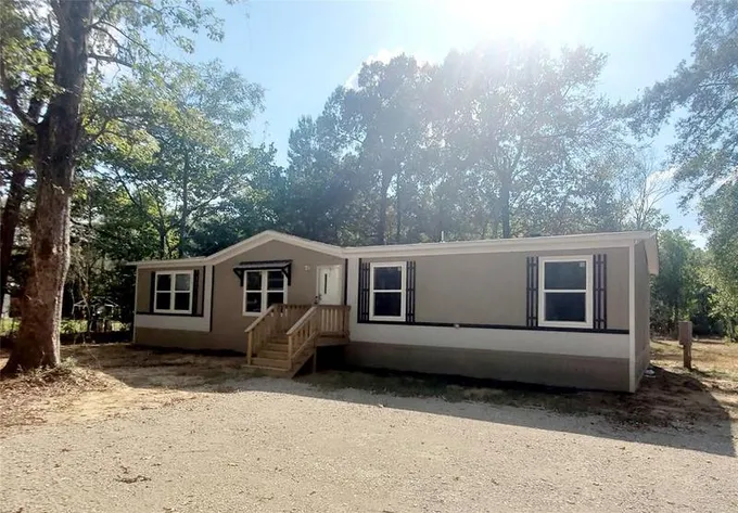 581 County Road 2343, Dayton, TX 77535 for Sale