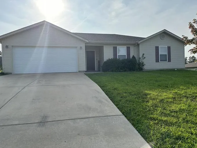 Reeds Spring, Stone County, MO House for sale Property ID: 417450528