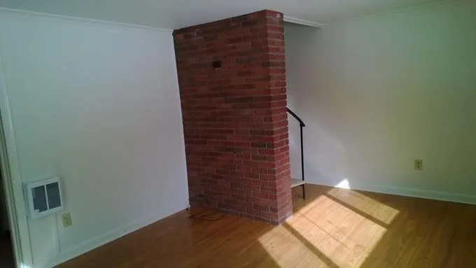 Unit 3 - Dunbar Apts - Hamilton, NY for Rent