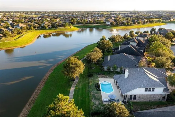 8426 Triston Hill Court, Cypress, TX 77433 for Sale